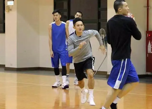 如何制定适合锦标赛的篮球训练计划_2